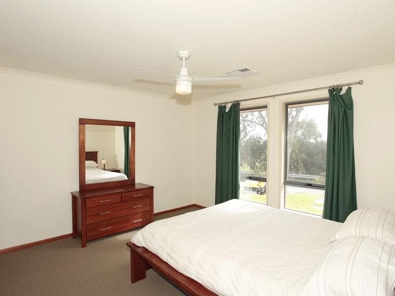 22 Hall Road, Willunga SA 5172