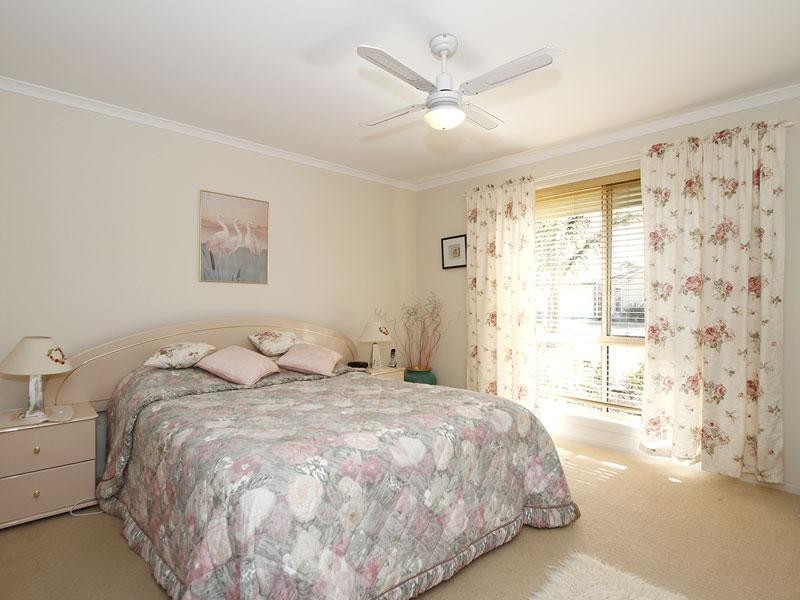 9 Barracoota Crescent, Aldinga Beach SA 5173