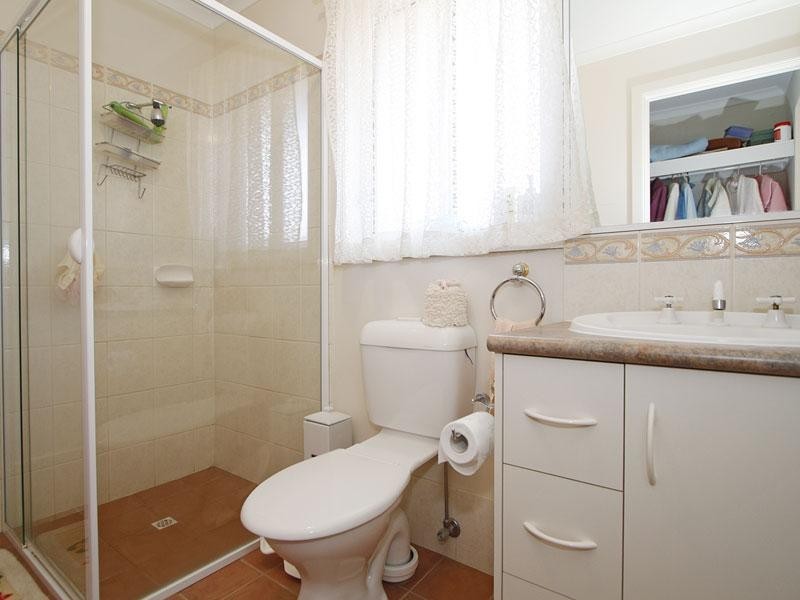 9 Barracoota Crescent, Aldinga Beach SA 5173