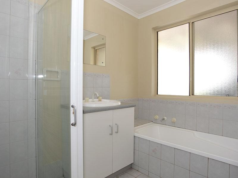 5 Garland Road, Noarlunga Downs SA 5168