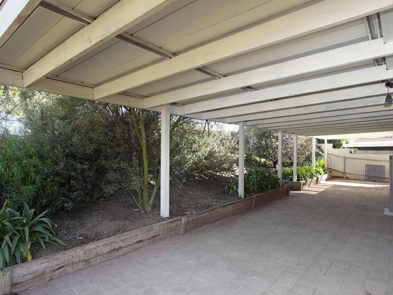 5 Garland Road, Noarlunga Downs SA 5168