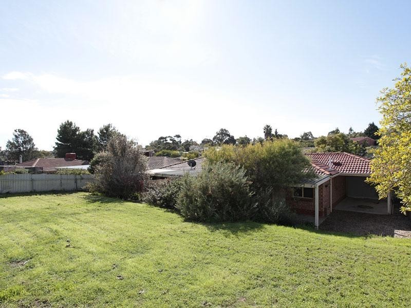 5 Garland Road, Noarlunga Downs SA 5168