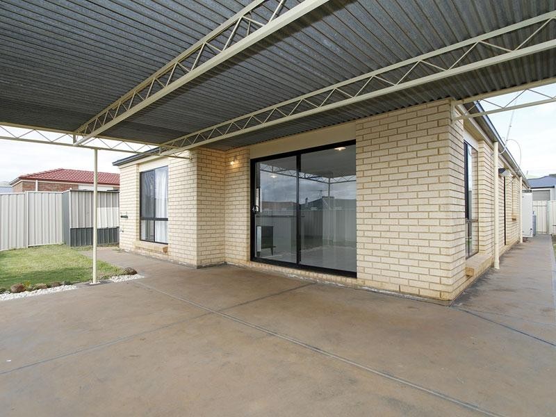 4 Crystal Harmony Court, Sellicks Beach SA 5174