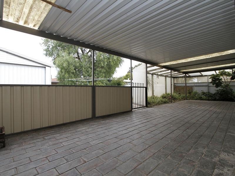 8 Rialto Street, Morphett Vale SA 5162