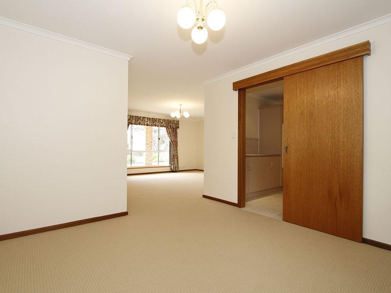 40 Sir James Hardy Way, Woodcroft SA 5162