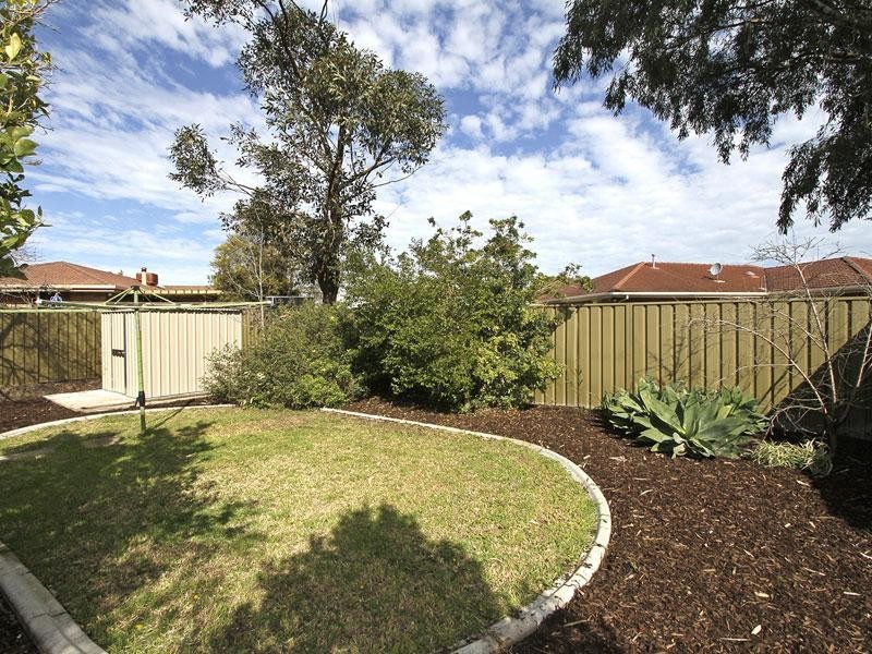40 Sir James Hardy Way, Woodcroft SA 5162