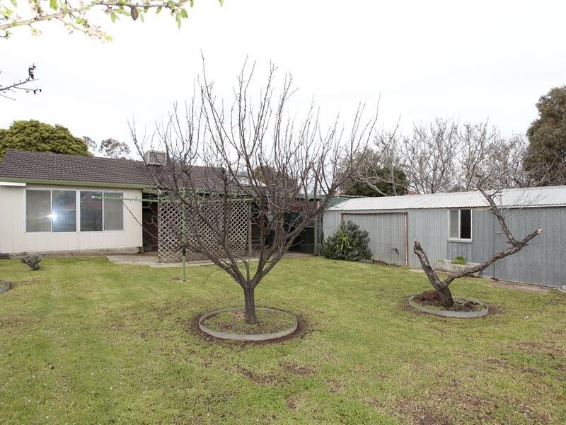 15 Adrian Street, Christie Downs SA 5164