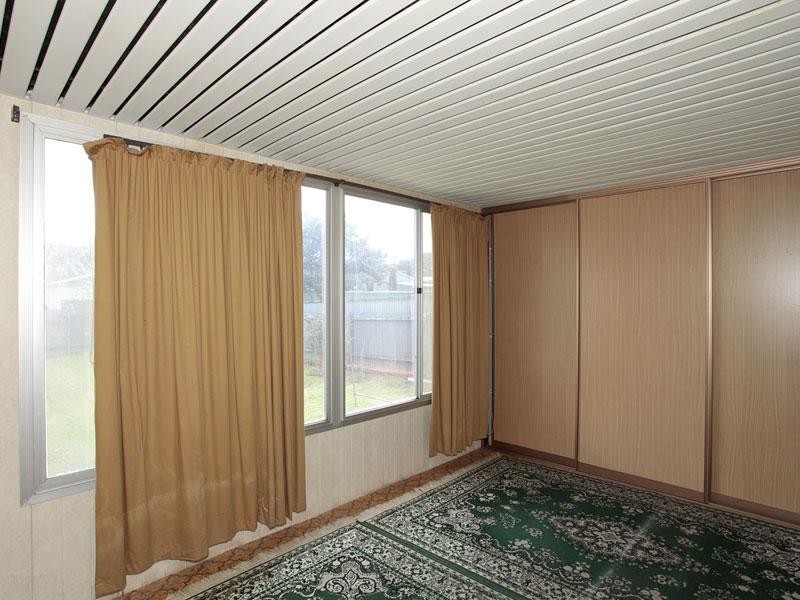 15 Adrian Street, Christie Downs SA 5164