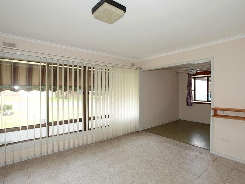 15 Adrian Street, Christie Downs SA 5164