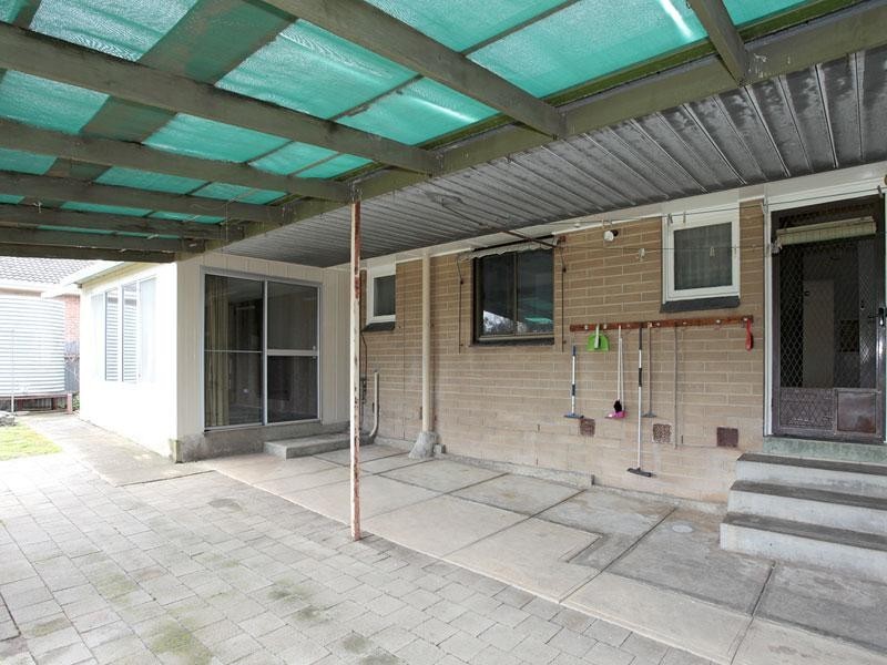 15 Adrian Street, Christie Downs SA 5164