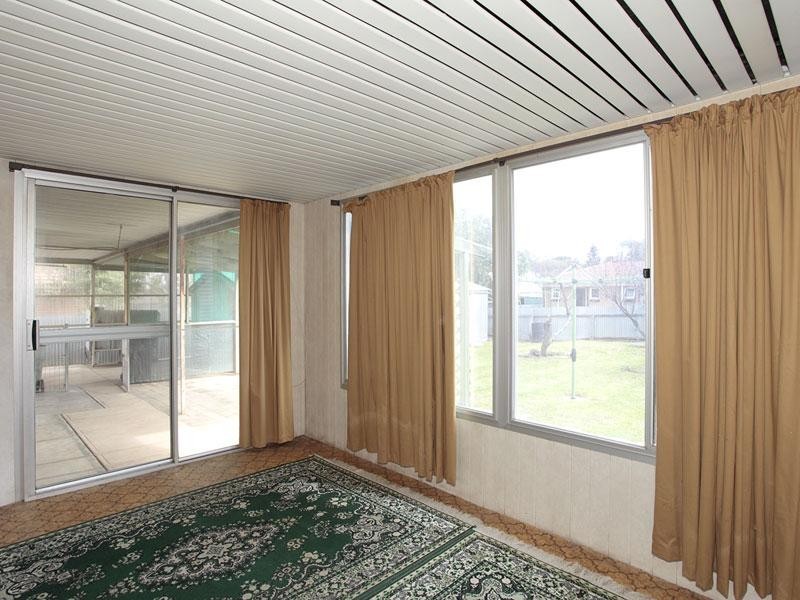 15 Adrian Street, Christie Downs SA 5164