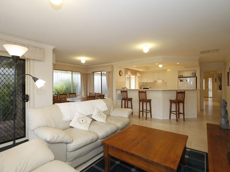 10 Navigator Avenue, Sheidow Park SA 5158