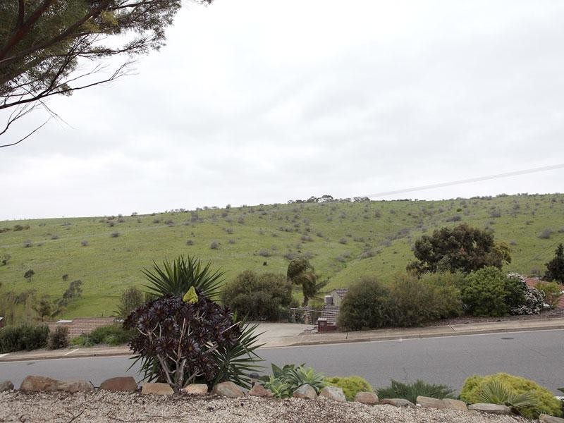 35 Karoona Crescent, Seacombe Heights SA 5047