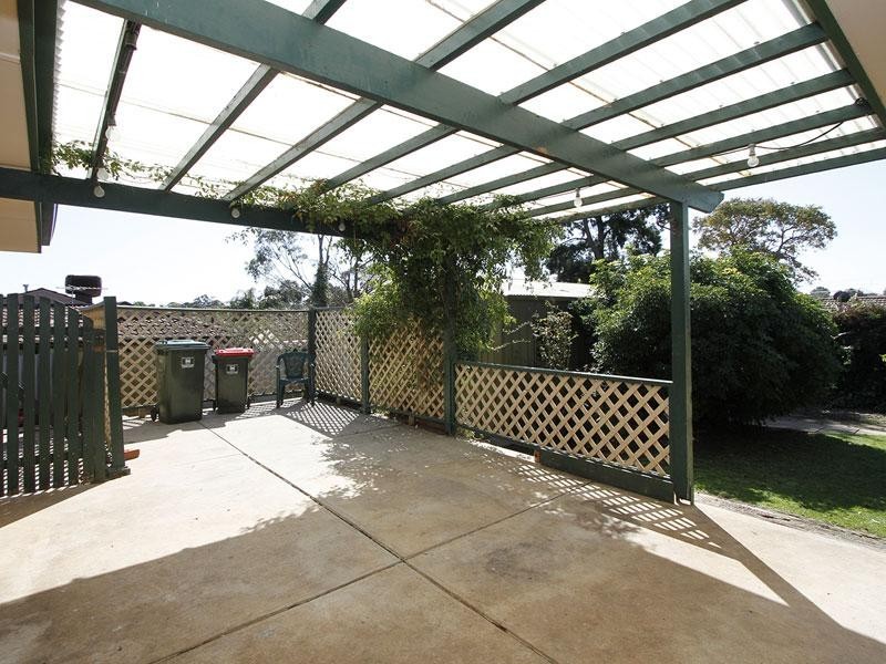 13 Norman Crescent, Hackham SA 5163