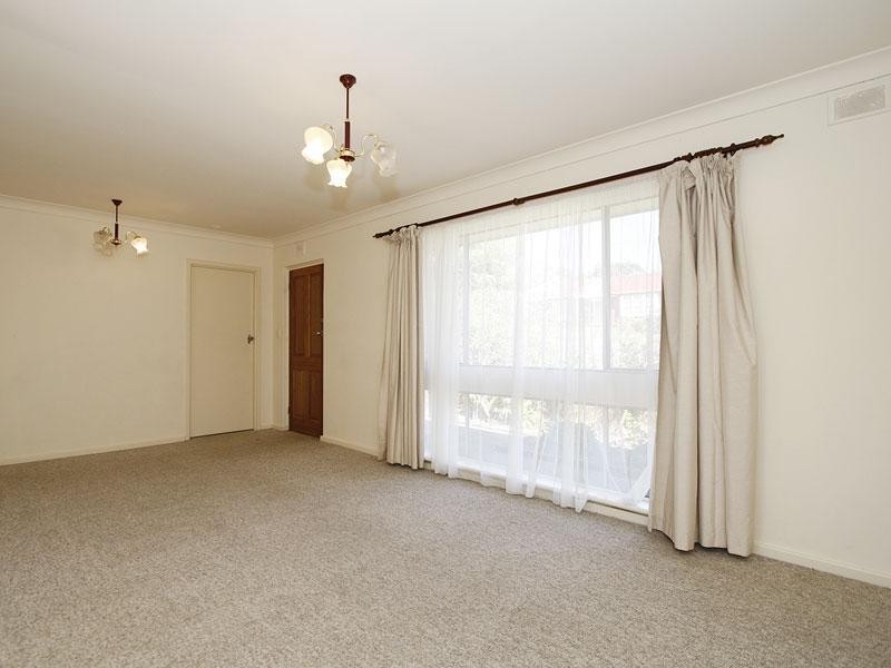 13 Norman Crescent, Hackham SA 5163