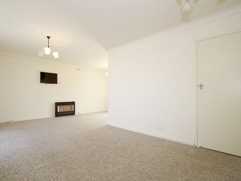 13 Norman Crescent, Hackham SA 5163