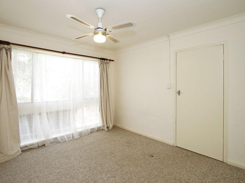 13 Norman Crescent, Hackham SA 5163