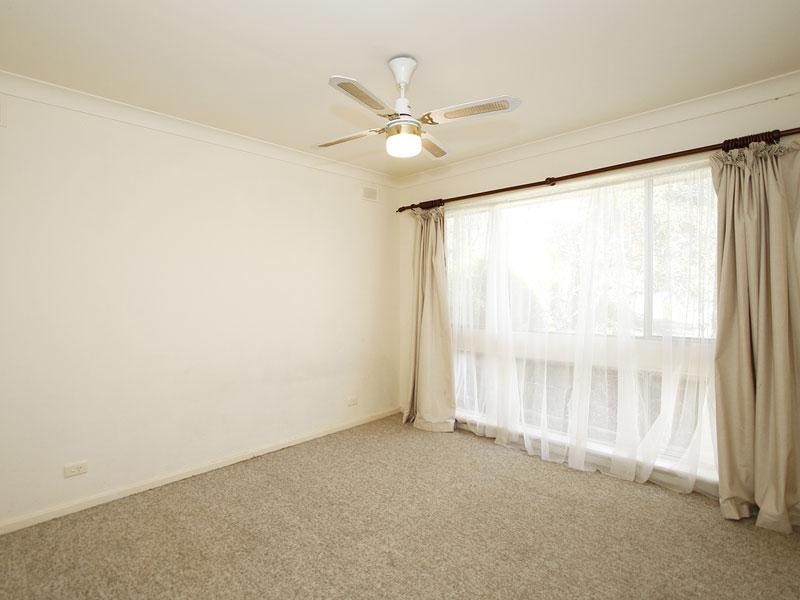 13 Norman Crescent, Hackham SA 5163