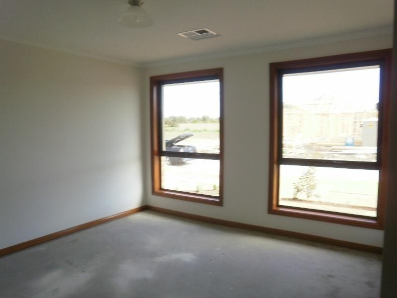 11 Tidewater Street, Aldinga Beach SA 5173