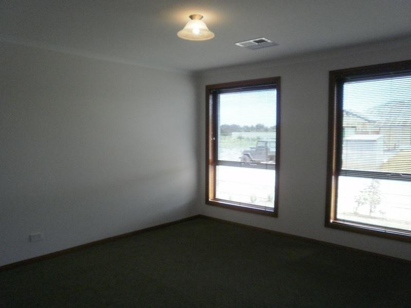 11 Tidewater Street, Aldinga Beach SA 5173