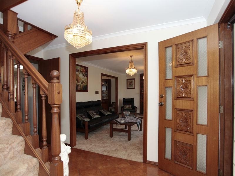 6 Fairhill Street, Hallett Cove SA 5158