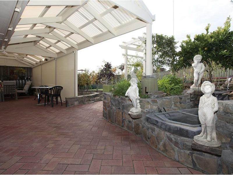 6 Fairhill Street, Hallett Cove SA 5158