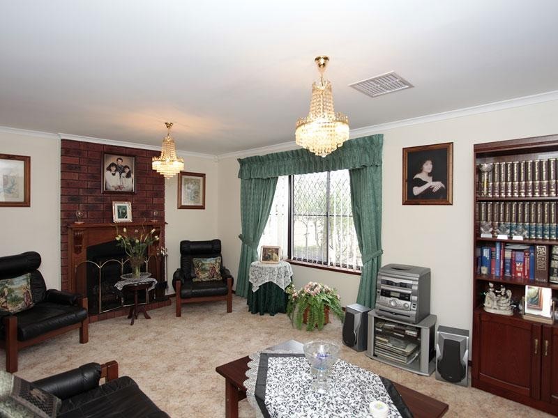 6 Fairhill Street, Hallett Cove SA 5158