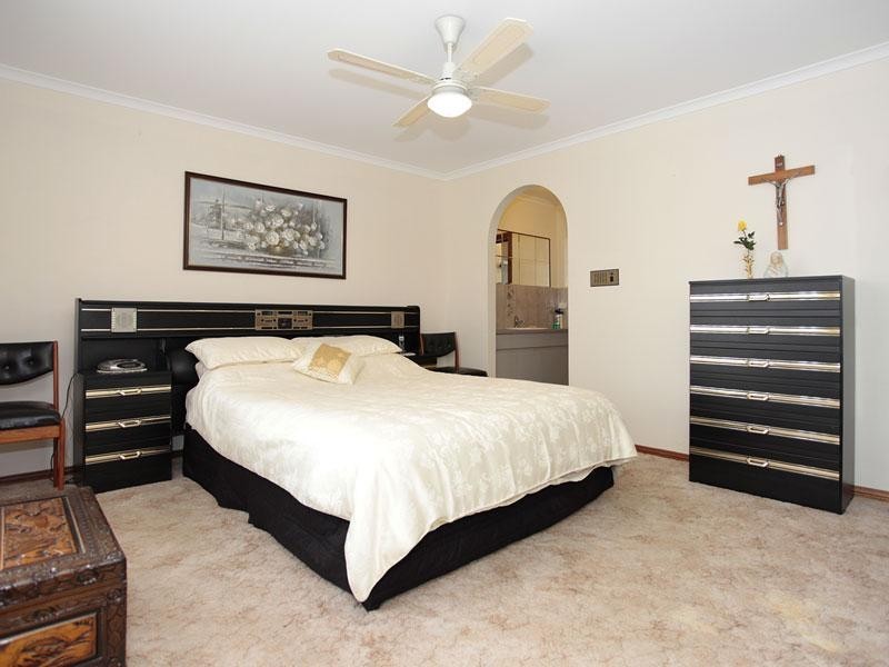 6 Fairhill Street, Hallett Cove SA 5158