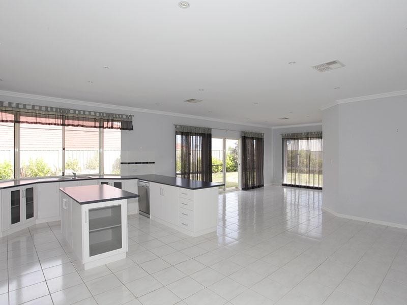 26 Corrimal Avenue, Noarlunga Downs SA 5168