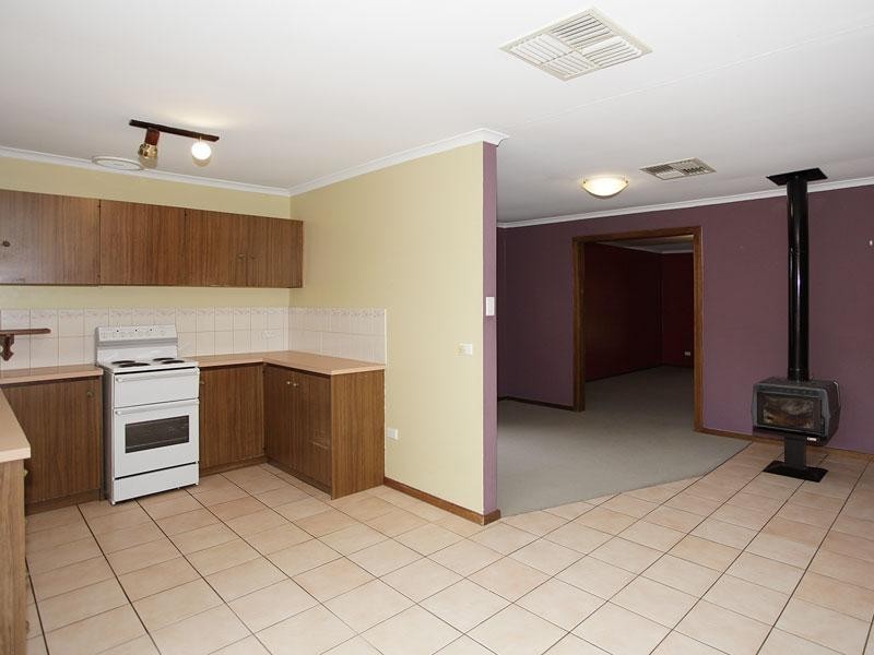 32 Trinity Road, Morphett Vale SA 5162