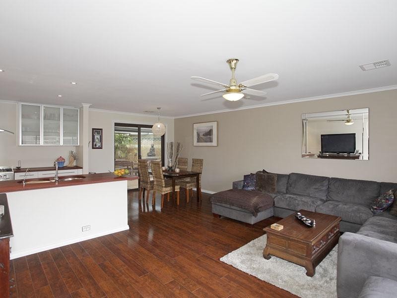 68 Helmsman Terrace, Seaford SA 5169