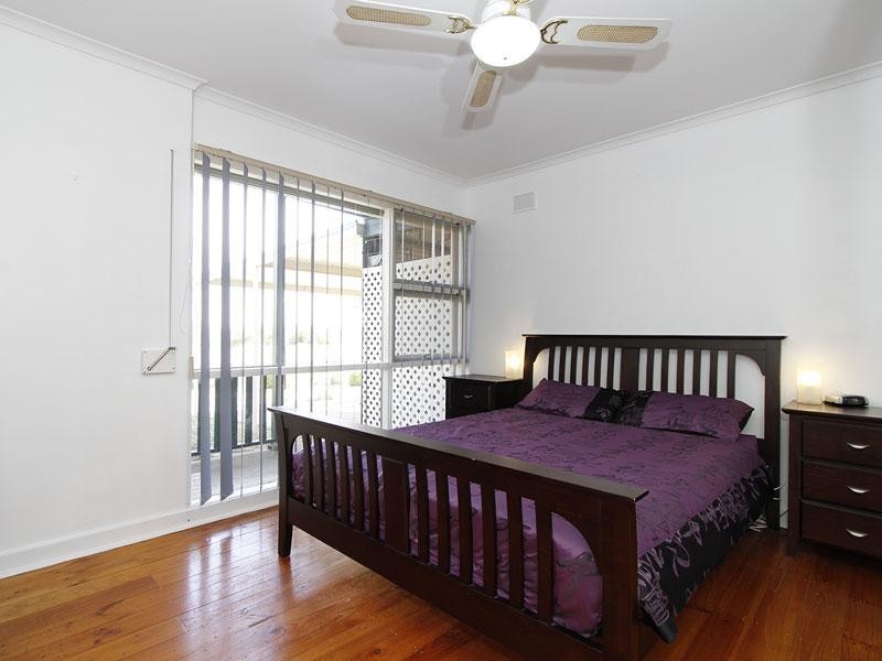 9 Sussex Crescent, Morphett Vale SA 5162