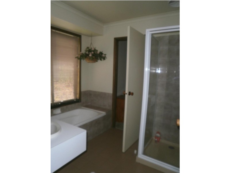 43 Alison Drive, Happy Valley SA 5159