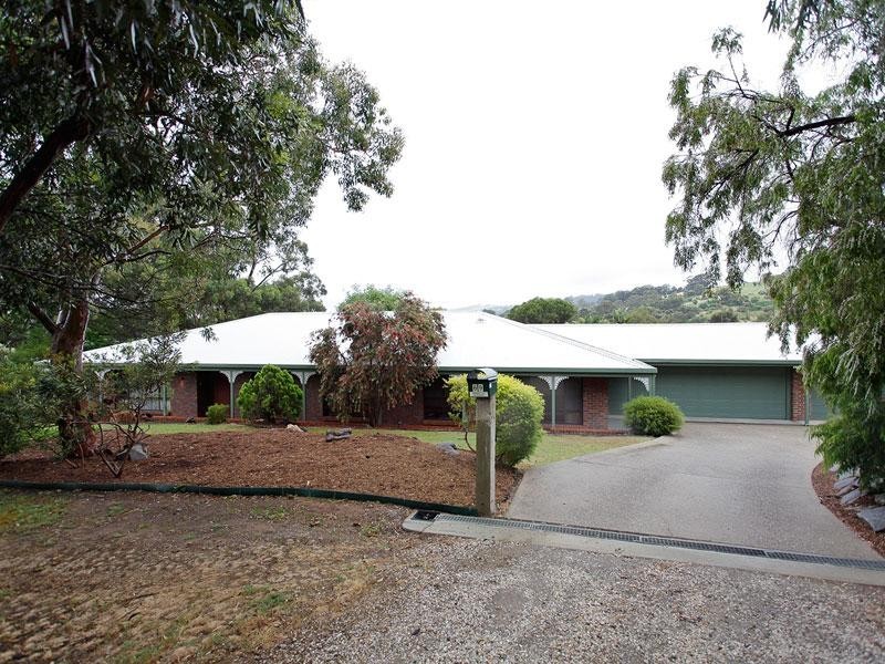 69 Oakridge Road, Aberfoyle Park SA 5159