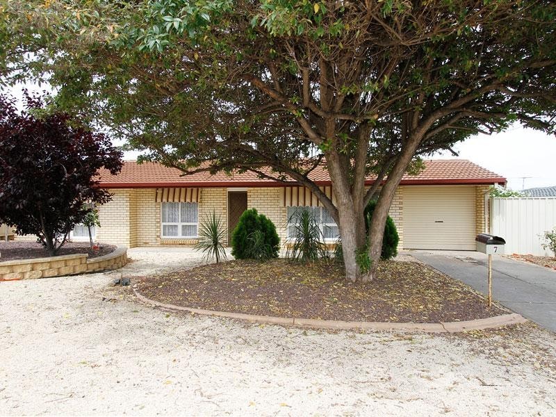 7 Greenloop Crescent, Huntfield Heights SA 5163