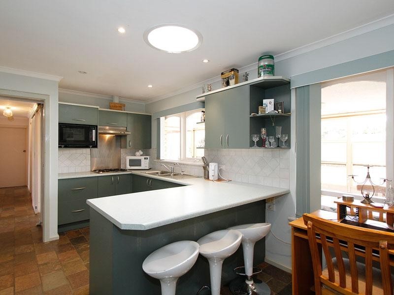 7 Greenloop Crescent, Huntfield Heights SA 5163