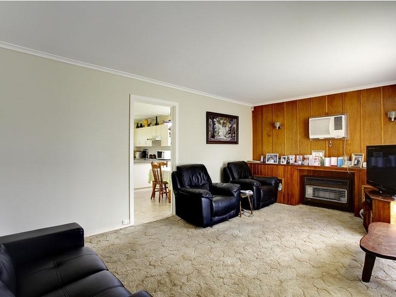36 Barnabas Crescent, Christie Downs SA 5164