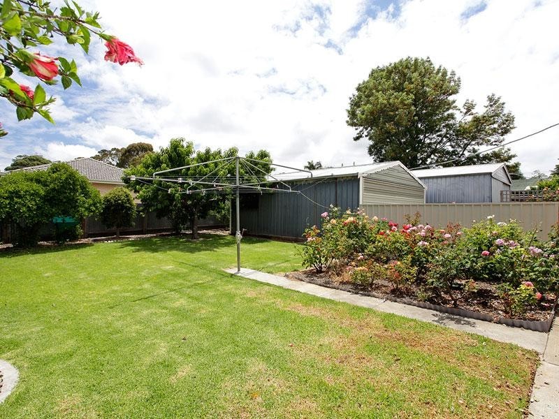 36 Barnabas Crescent, Christie Downs SA 5164