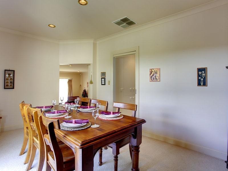 4 Goss Road, Aberfoyle Park SA 5159