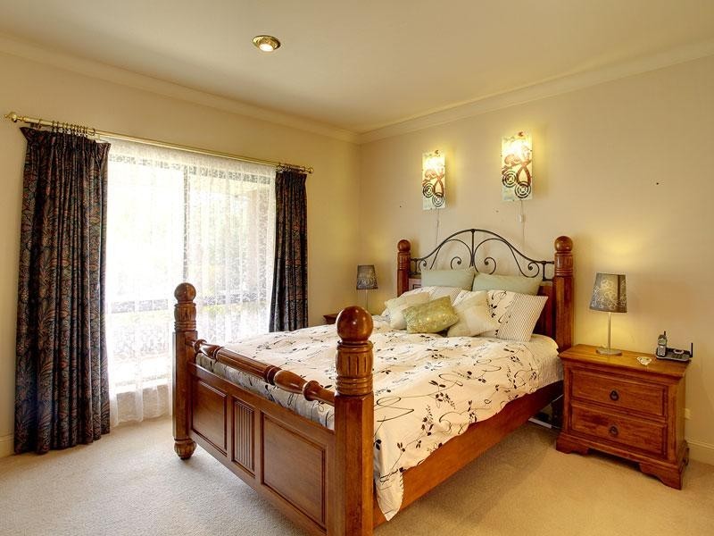 4 Goss Road, Aberfoyle Park SA 5159