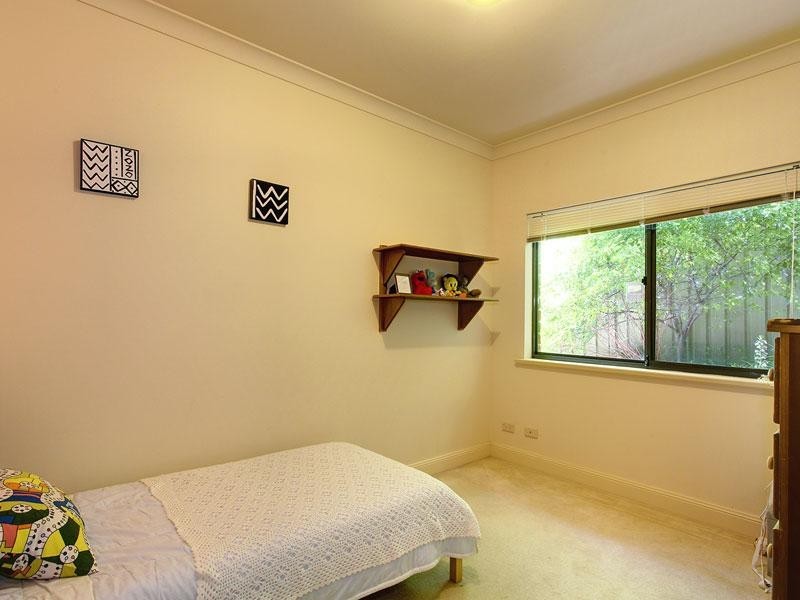 4 Goss Road, Aberfoyle Park SA 5159