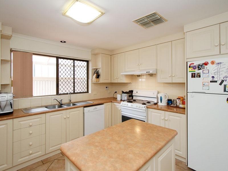 10 Christine Street, Morphett Vale SA 5162