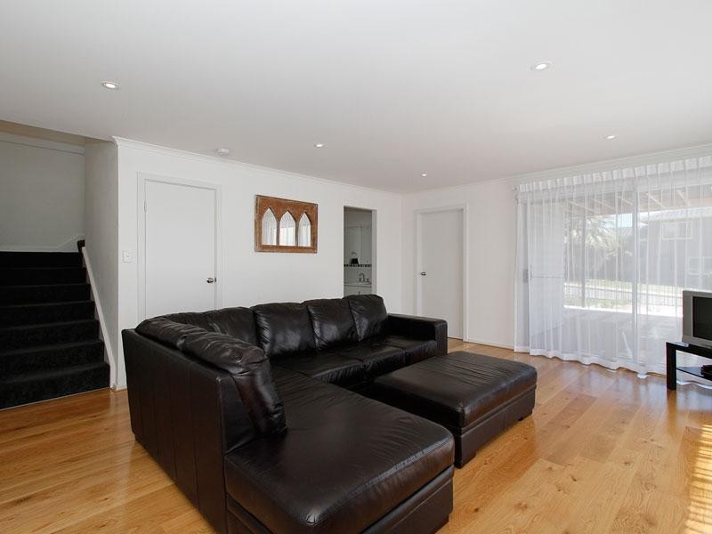 27 Bathurst Avenue, Moana SA 5169