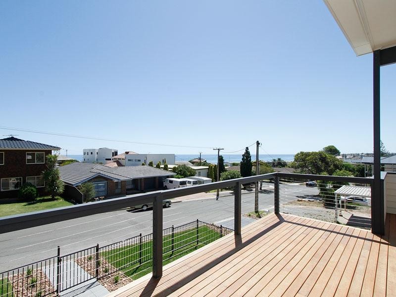 27 Bathurst Avenue, Moana SA 5169