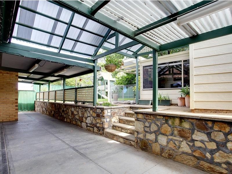 13 Village Road, Hackham West SA 5163