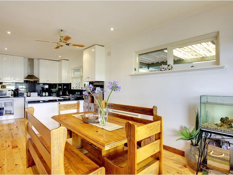 13 Village Road, Hackham West SA 5163