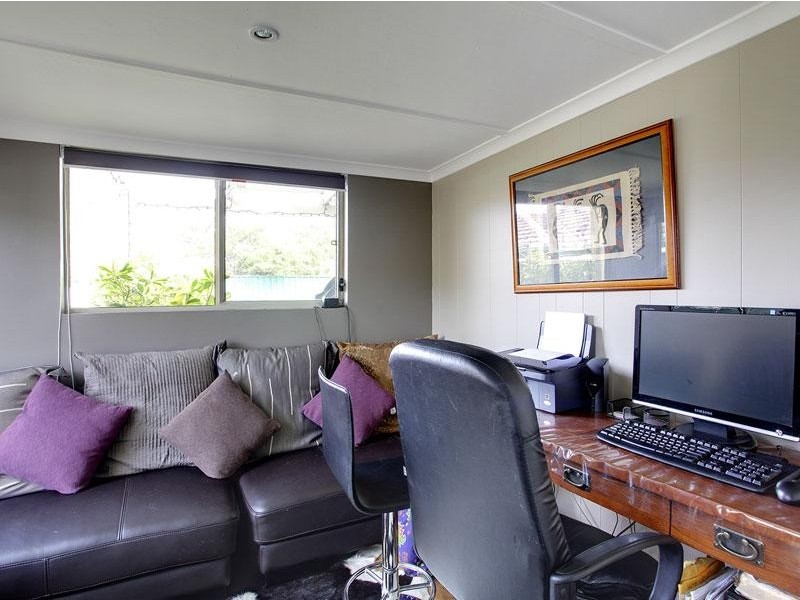 13 Village Road, Hackham West SA 5163