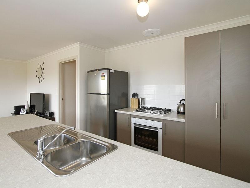 15 Dock Road, Seaford Meadows SA 5169