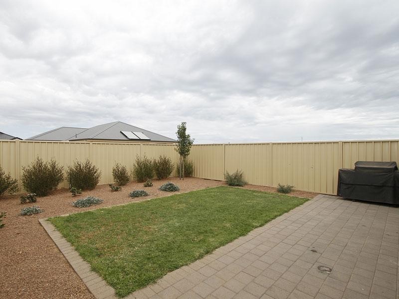 15 Dock Road, Seaford Meadows SA 5169
