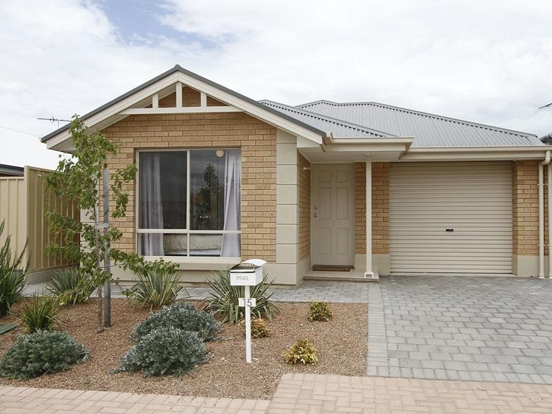 15 Dock Road, Seaford Meadows SA 5169